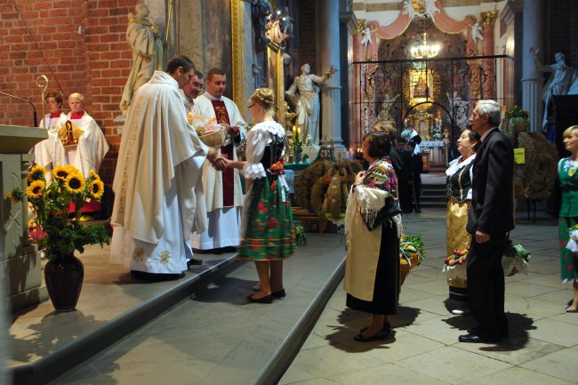 Dożynki diecezjalne w Rudach