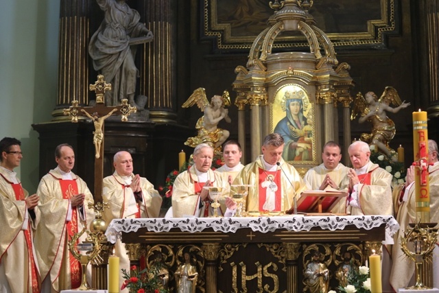 Powitanie obrazu Jezusa Miłosiernego w kościele św. Marii Magdaleny w Cieszynie