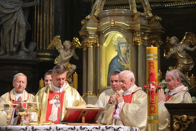 Powitanie obrazu Jezusa Miłosiernego w kościele św. Marii Magdaleny w Cieszynie