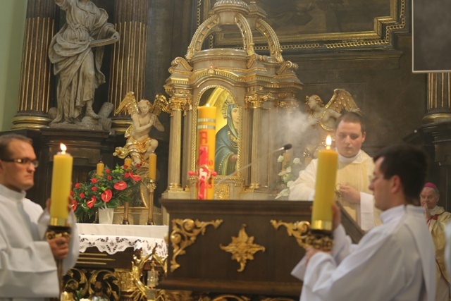 Powitanie obrazu Jezusa Miłosiernego w kościele św. Marii Magdaleny w Cieszynie