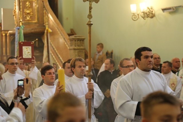 Powitanie obrazu Jezusa Miłosiernego w kościele św. Marii Magdaleny w Cieszynie