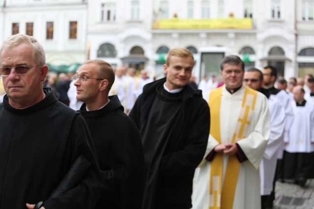 Powitanie obrazu Jezusa Miłosiernego w kościele św. Marii Magdaleny w Cieszynie