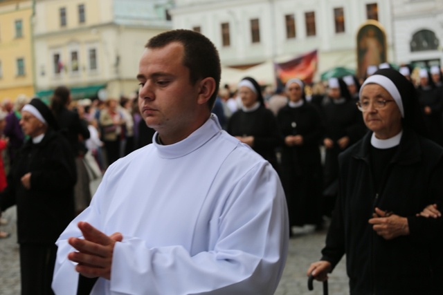 Powitanie obrazu Jezusa Miłosiernego w kościele św. Marii Magdaleny w Cieszynie