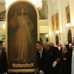 Powitanie obrazu Jezusa Miłosiernego w kościele św. Marii Magdaleny w Cieszynie