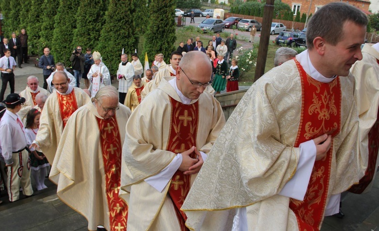 Kościół oddany Bogu