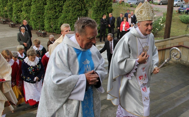 Kościół oddany Bogu