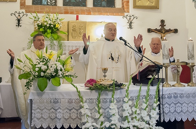 100 lat kościoła w Karwinie