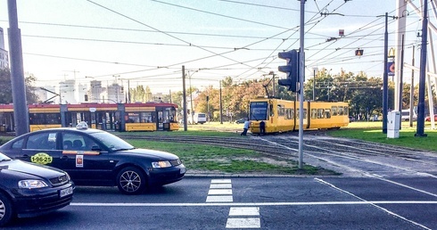 Bez samochodu? Znaczy pieszo?