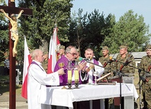  Msza św. polowa na cmentarzu wojennym w Sochaczewie