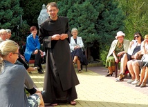 Spotkanie dzielenia odbyło się w ogrodach Karmelu