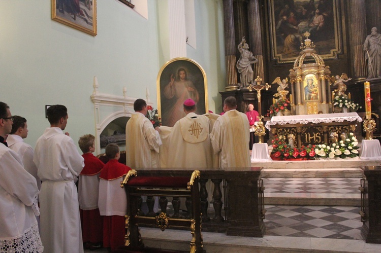 Wprowadzenie Znaków Miłosierdzia do kościoła św. Marii Magdaleny w Cieszynie