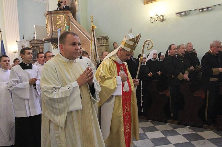 Wprowadzenie Znaków Miłosierdzia do kościoła św. Marii Magdaleny w Cieszynie