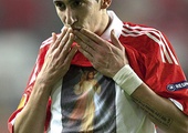 Sześć lat temu Makaron grał  w Benfica Lizbona. Pod klubową koszulką – t-shirt z obrazem Jezusa Miłosiernego i napisem: „Jezu, ufam Tobie”