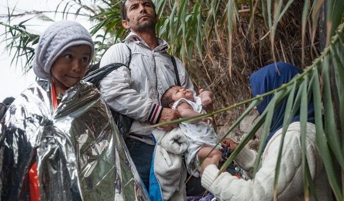 Lesbos. Brama raju czy wrota rozpaczy?