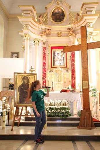 Symbole ŚDM w Giżycach