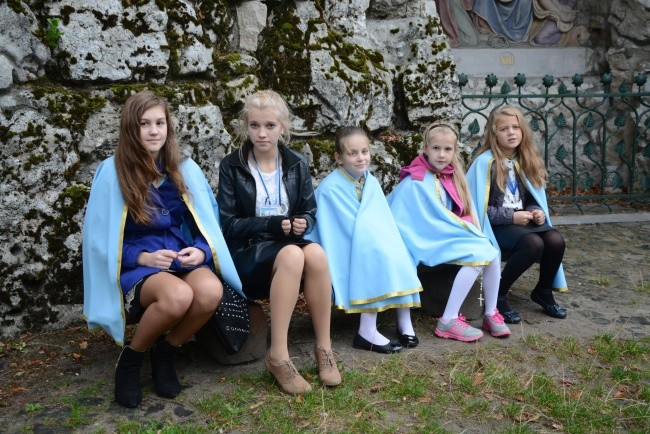 Dzieci Maryi u św. Anny