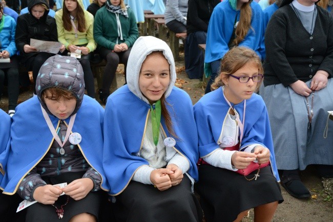 Dzieci Maryi u św. Anny