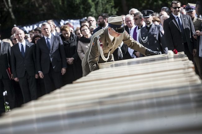 Cześć i chwała bohaterom