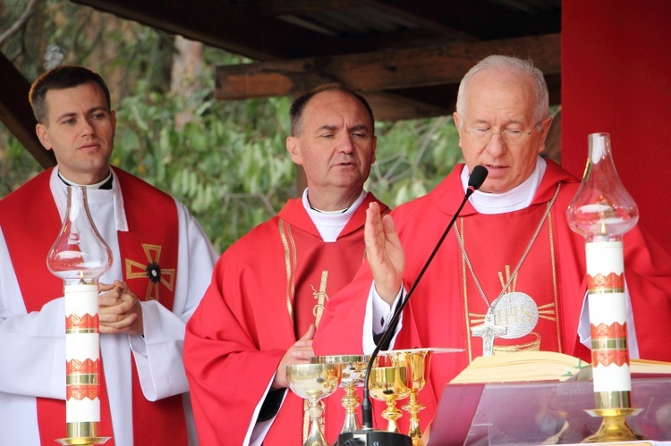 Pielgrzymka katechetów i nauczycieli do Chrust