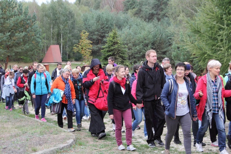 Pielgrzymka katechetów i nauczycieli do Chrust