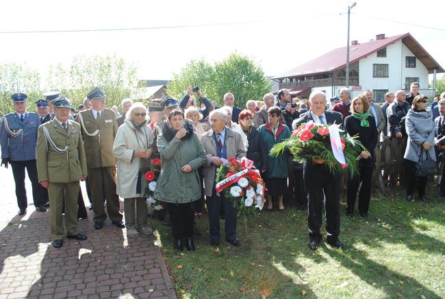 Patriotycznie w Momotach