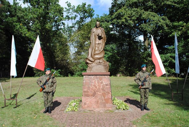 Patriotycznie w Momotach