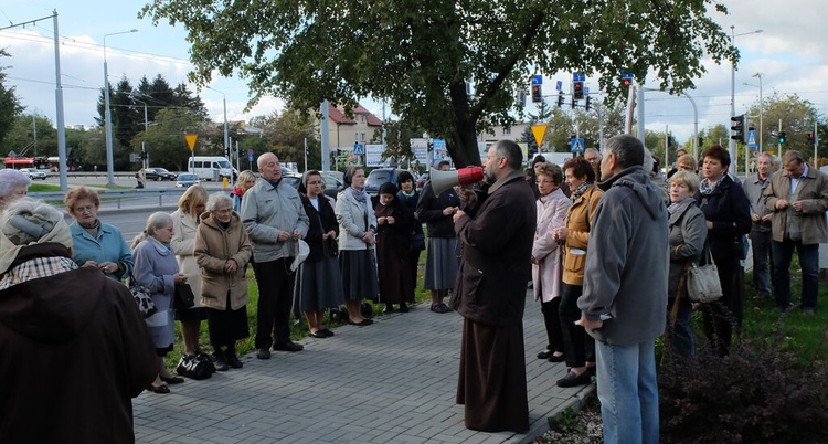 Koronka na ulicach miasta