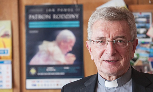 Ks. Jan Drob jest przewodniczącym zarządu Fundacji „Dzieło Nowego Tysiąclecia”
