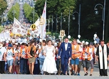 Na pielgrzymi szlak do Czarnej Madonny grupa akademicka wyruszyła po raz 12.