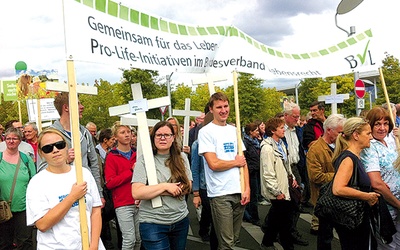 W marszu brało udział  około 200 Polaków