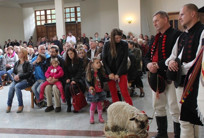 II Łossod w Szczyrku - Msza św. w kościele śś. Piotra i Pawła