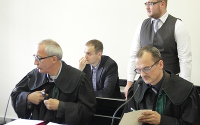Mateusz (po lewej) i Krzysztof (po lewej) nadal walczą w sądzie o uniewinnienie