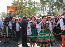 Róże Różańcowe w Domaniewicach - Pielgrzymka 