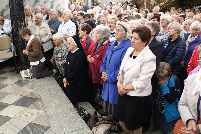 Pielgrzymka Różańcowa w Bardzie