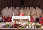 – Przybywamy tutaj, na to święte miejsce, w imię ojczyzny oraz pamięci tych, którzy tutaj zginęli – mówił abp Sławoj Leszek Głódź w czasie homilii