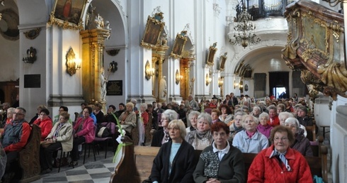 Caritas - miłość, nie instytucja socjalna