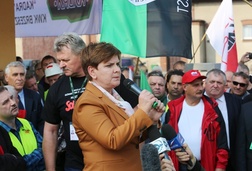 Beata Szydło podczas wiecu w Brzeszczach