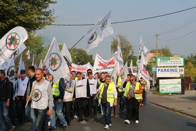 Manifestacja górników pod kopalnią "Brzeszcze"