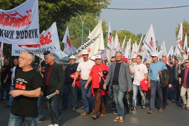 Manifestacja górników pod kopalnią "Brzeszcze"