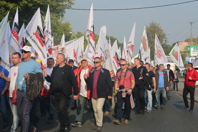 Manifestacja górników pod kopalnią "Brzeszcze"