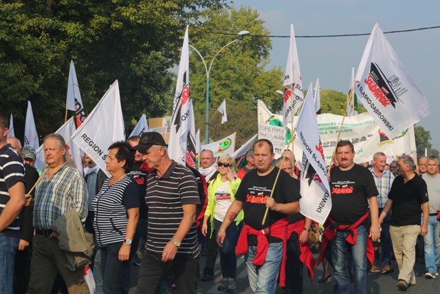 Manifestacja górników pod kopalnią "Brzeszcze"