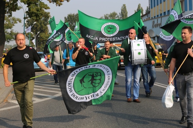 Manifestacja górników pod kopalnią "Brzeszcze"