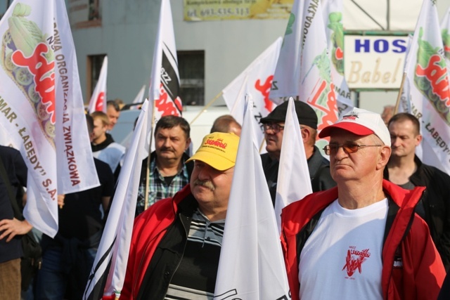 Manifestacja górników pod kopalnią "Brzeszcze"