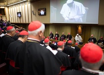 Abp Gądecki relacjonuje pierwszy dzień synodu