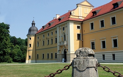  Ośrodek Formacyjno-Edukacyjny w Rudach, tzw. Stare Opactwo