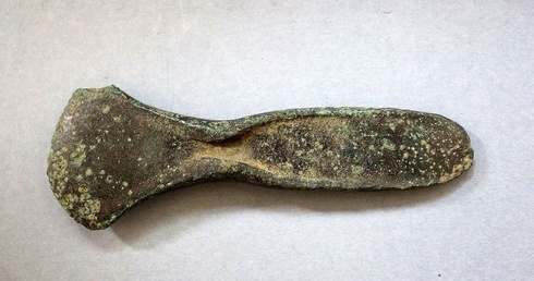 Rolniczy ciągnik odkopał skarb