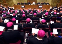Synod o starszych i zagrożeniach globalizacji 