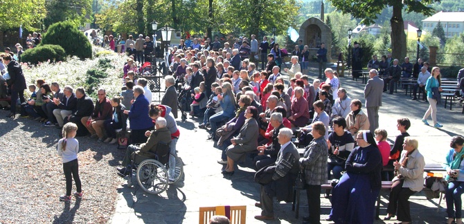 Spektakl "Gdy Bóg zawoła"