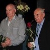 Od lewej Andrzej Gabinek i Stanisław Klimkiewicz. Zostali odznaczeni medalem "Za zwycięstwo nad cukrzycą"