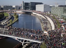 150 tys. osób protestowało w Berlinie